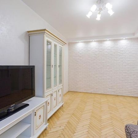 Апартаменты Дворец Спорта Kiev Dış mekan fotoğraf
