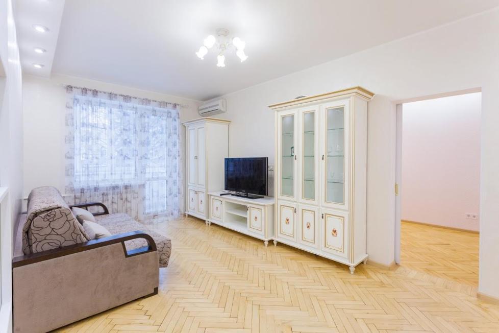 Апартаменты Дворец Спорта Kiev Dış mekan fotoğraf