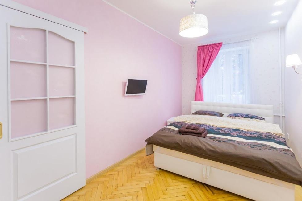 Апартаменты Дворец Спорта Kiev Dış mekan fotoğraf