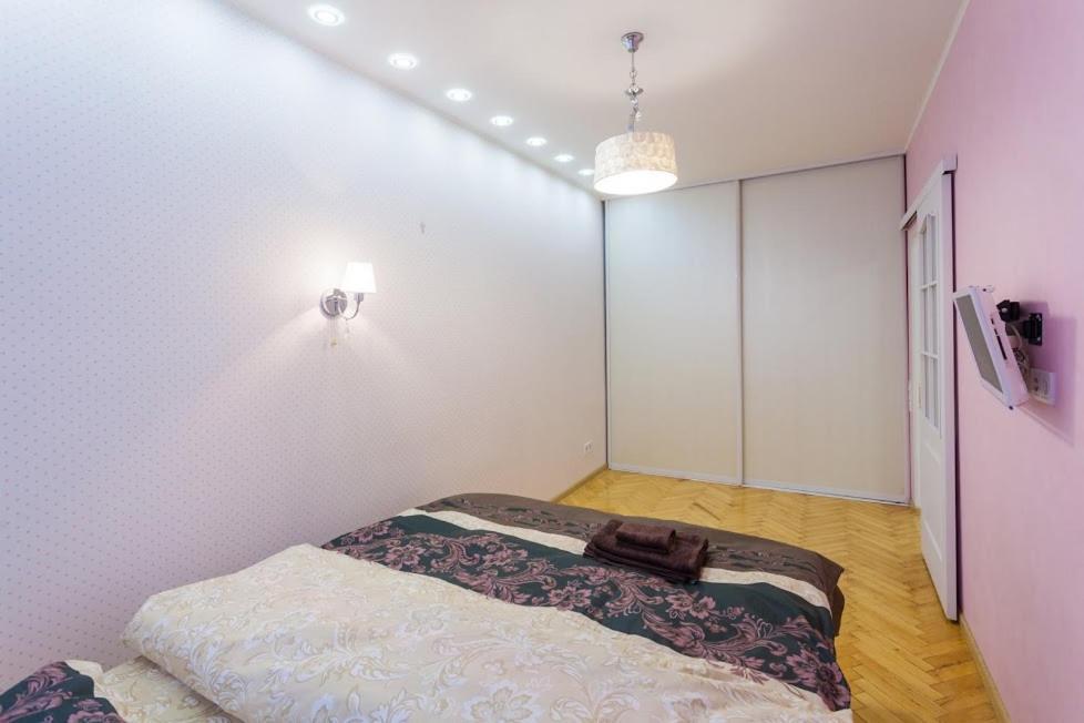 Апартаменты Дворец Спорта Kiev Dış mekan fotoğraf