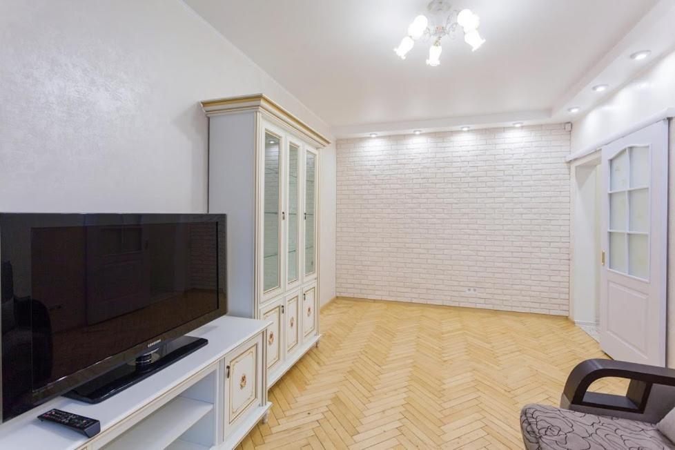 Апартаменты Дворец Спорта Kiev Dış mekan fotoğraf