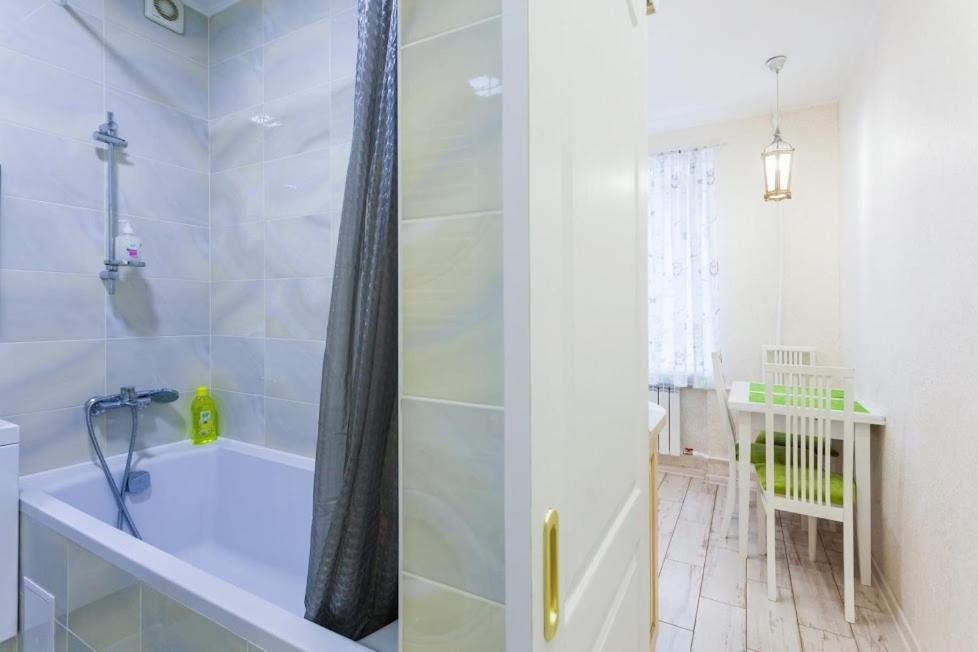 Апартаменты Дворец Спорта Kiev Dış mekan fotoğraf